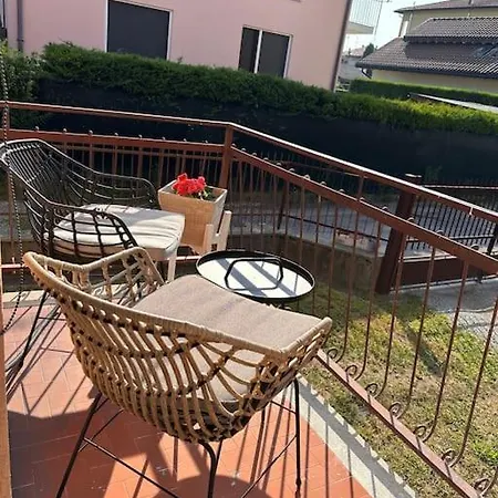 Dolce Garden - Private Parking, Self Check In Apartmán